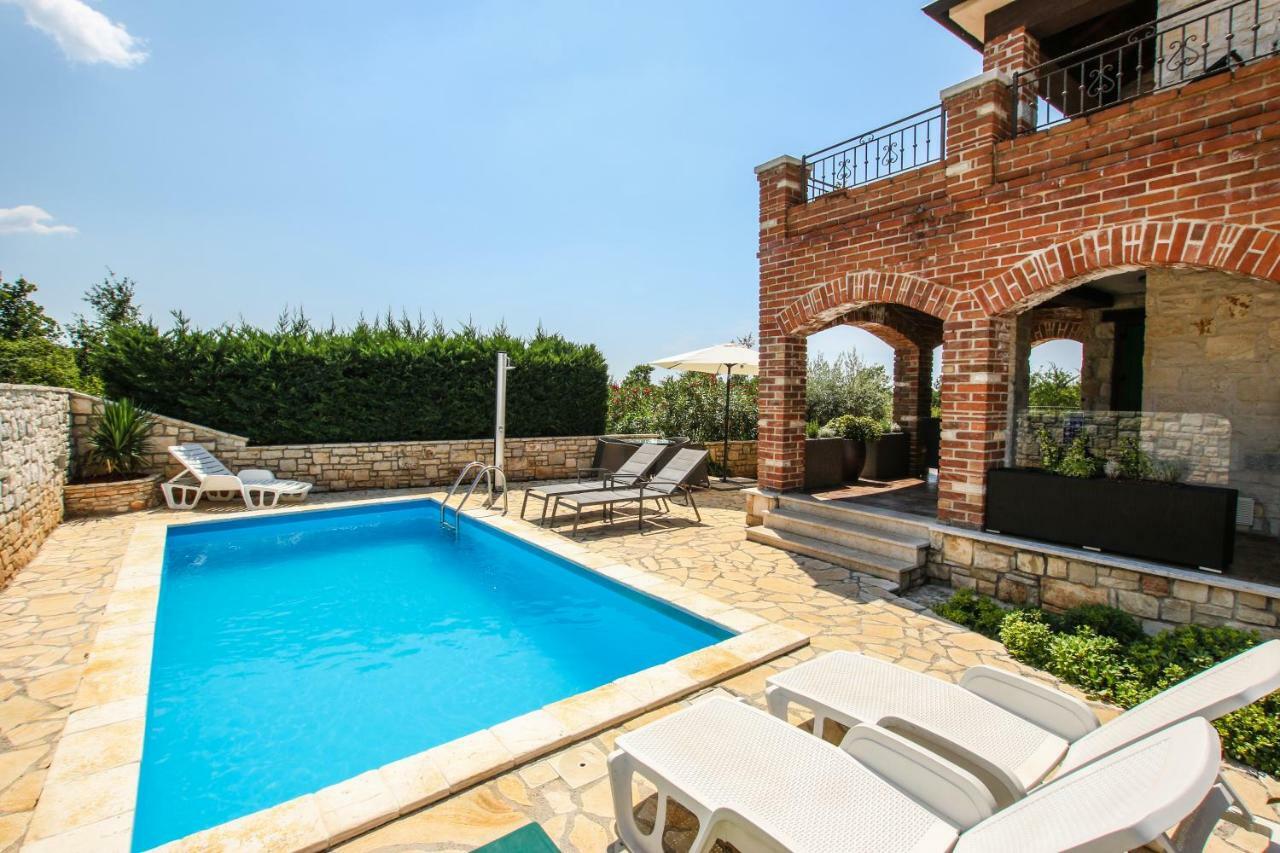 Villa Istriana Jakob With Pool Tar-Vabriga Eksteriør bilde